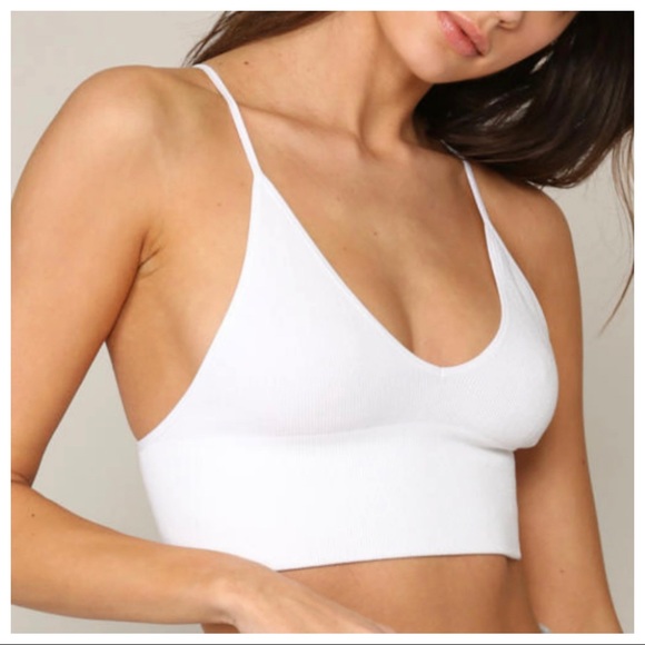 ShopEvelynne Tops - The sought-after seamless bralette your closet's been needing!